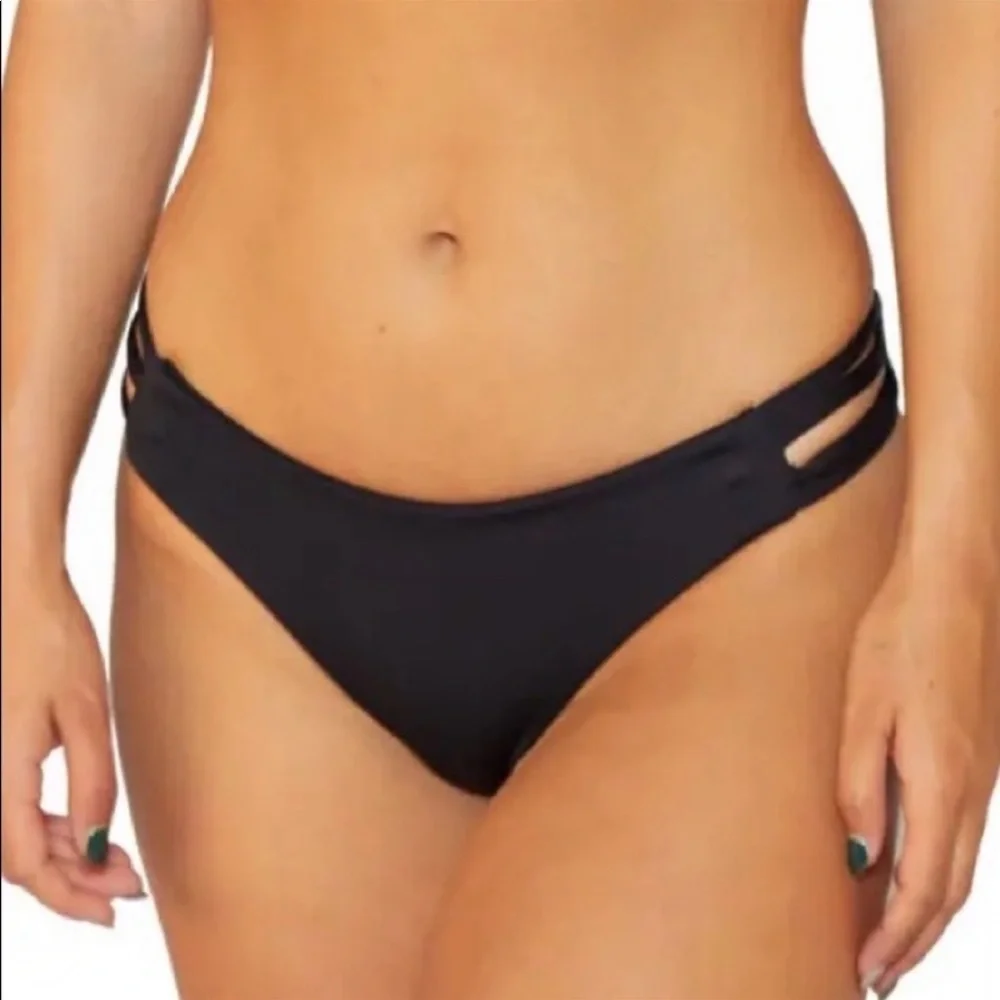 ☀️HURLEY☀️ PEND ACAD HIGH NECK Q/D BIKINI SET